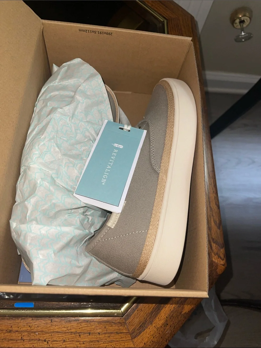 Women's Low-Profile Canvas Sneakers in Taupe